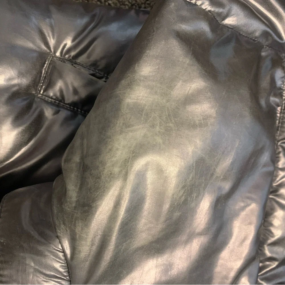 Silver UGG Izzie Puffer Jacket - Picture 10 of 15